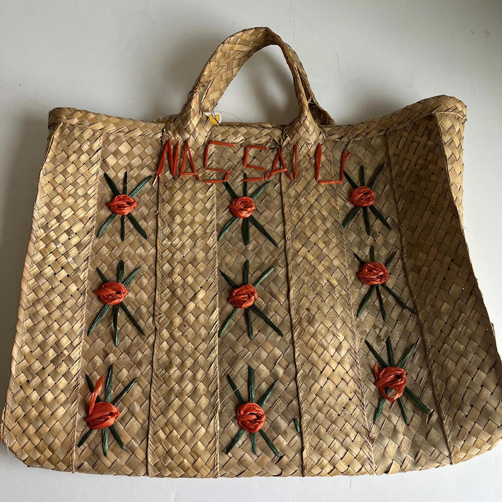 Vintage Handmade Straw Bag from Nassau, Bahamas, 19" x 15", 1970s Souvenir